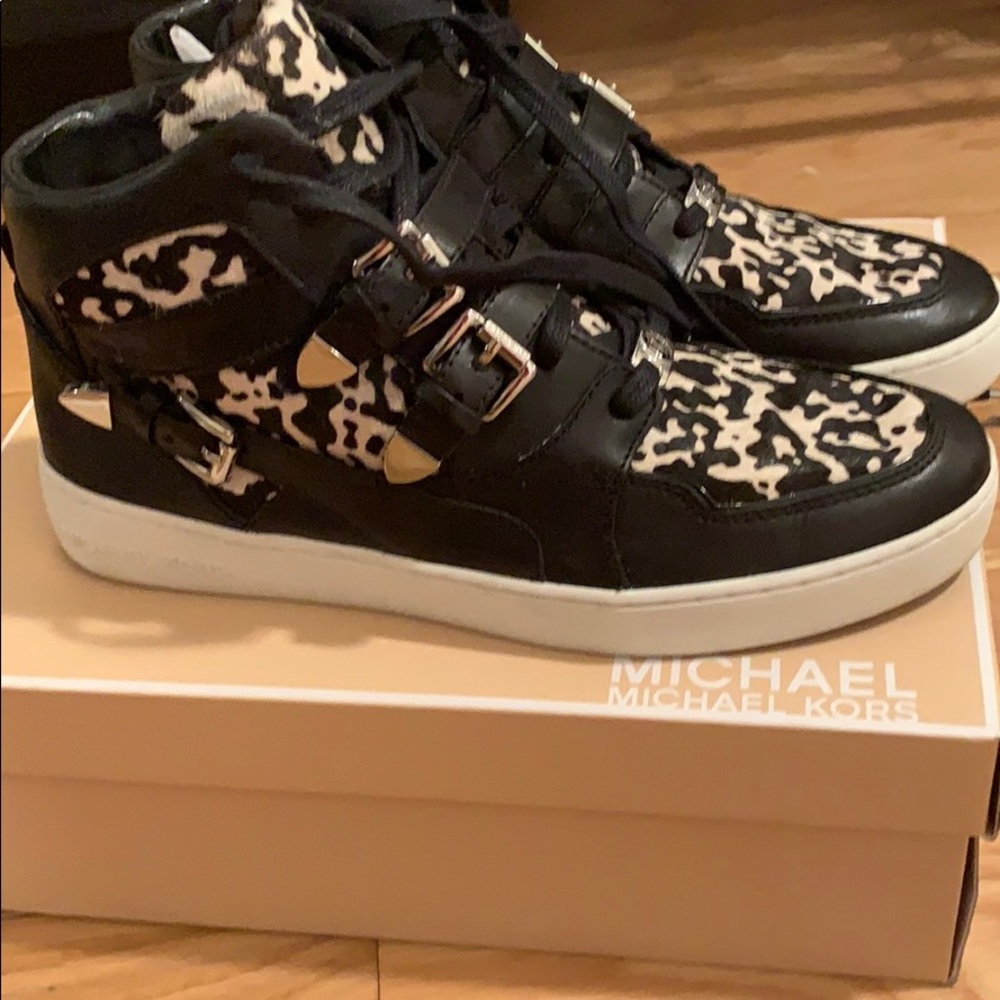 Michael Kors Robin HighTop Sneaker Size 9.5